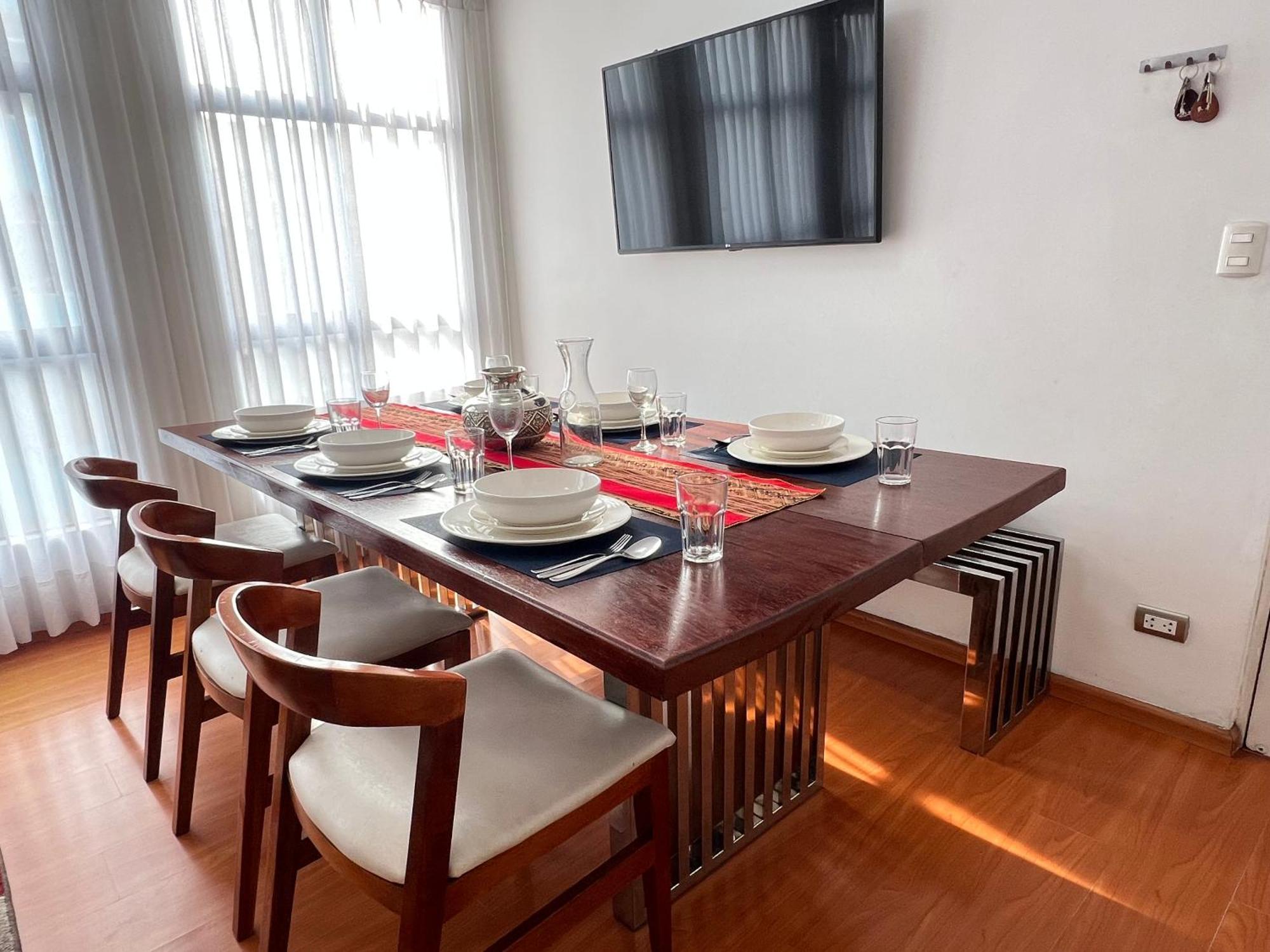 Downtown Lima Apt With May Promo Book & Save Big Экстерьер фото