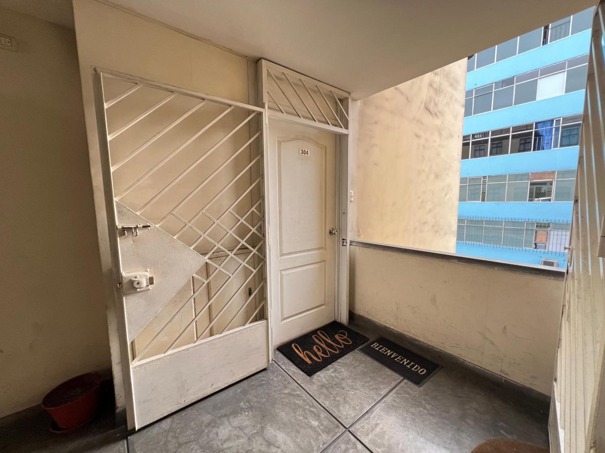 Downtown Lima Apt With May Promo Book & Save Big Экстерьер фото