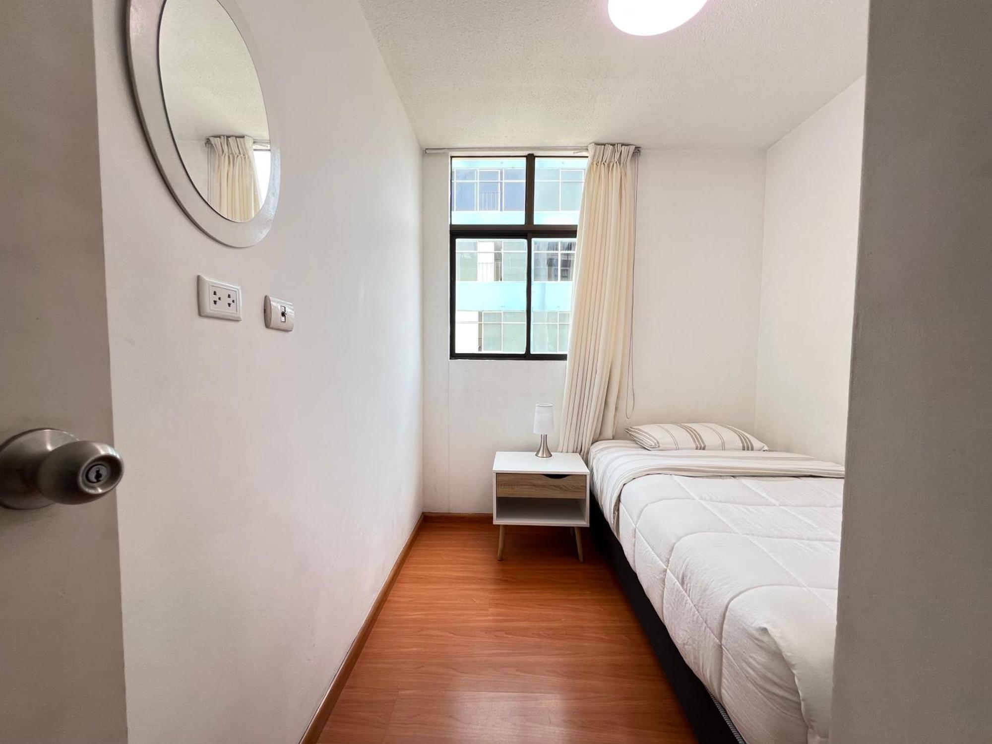 Downtown Lima Apt With May Promo Book & Save Big Экстерьер фото
