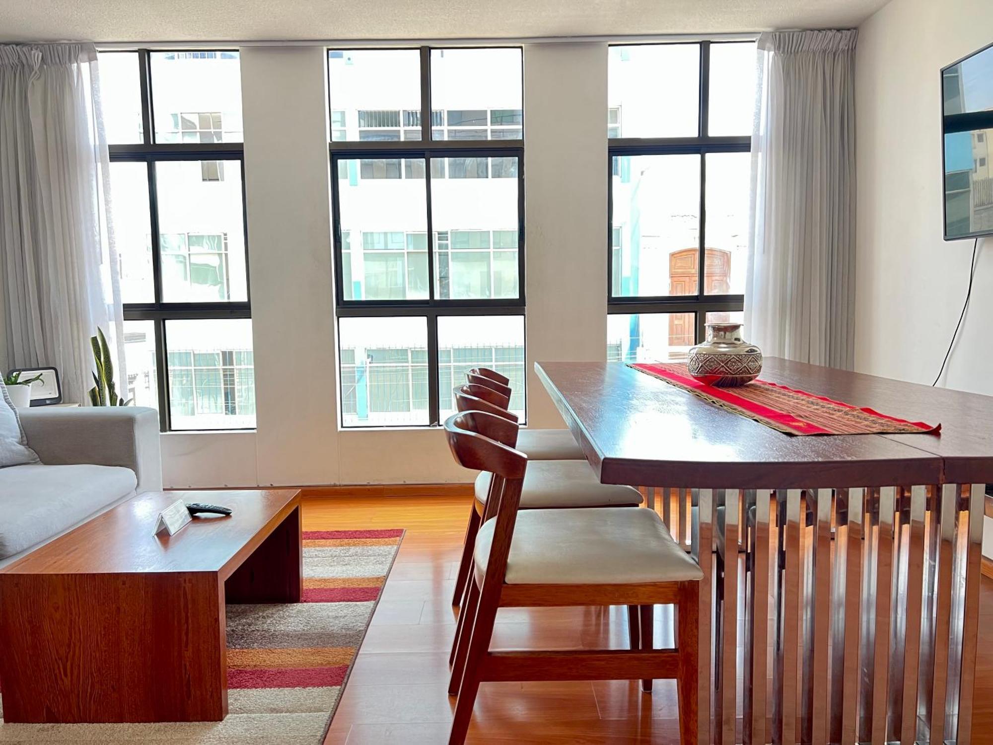 Downtown Lima Apt With May Promo Book & Save Big Экстерьер фото