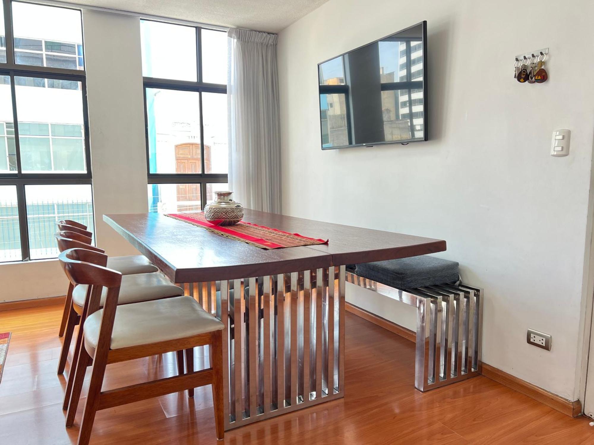 Downtown Lima Apt With May Promo Book & Save Big Экстерьер фото